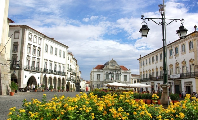 Tour Évora