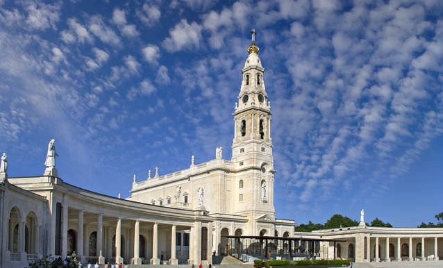 Tour Fátima - Batalha - Alcobaça - Nazaré - Óbidos